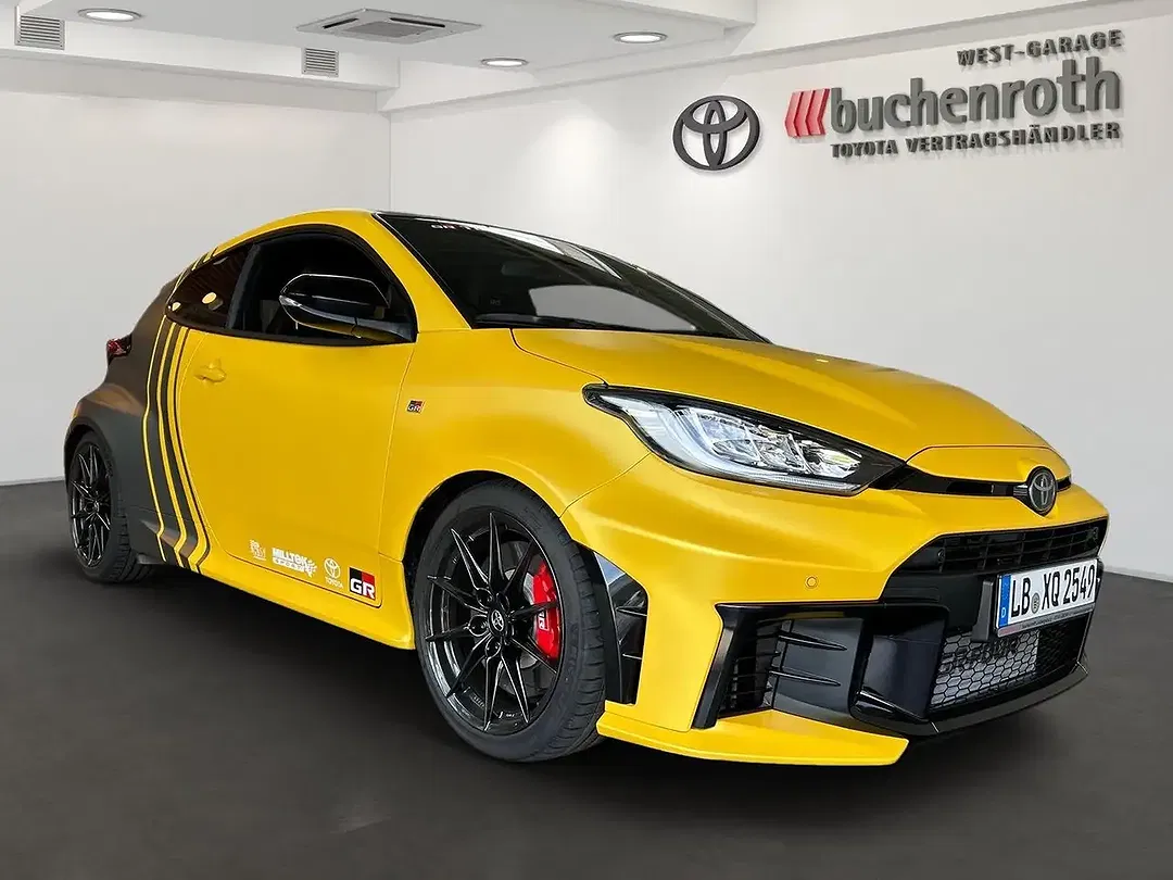 Toyota Yaris - Thumbnail 3