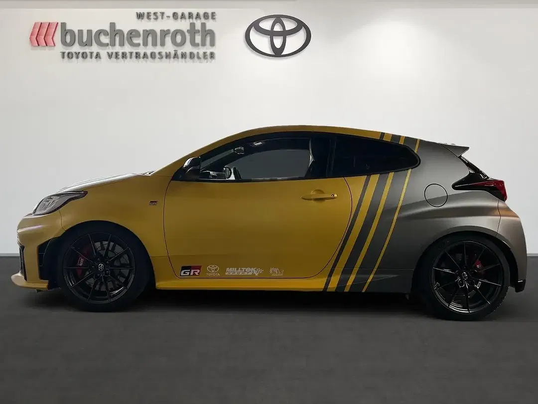 Toyota Yaris - Thumbnail 7