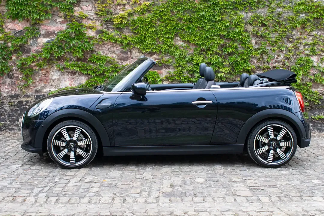 MINI One Cabrio - Thumbnail 10