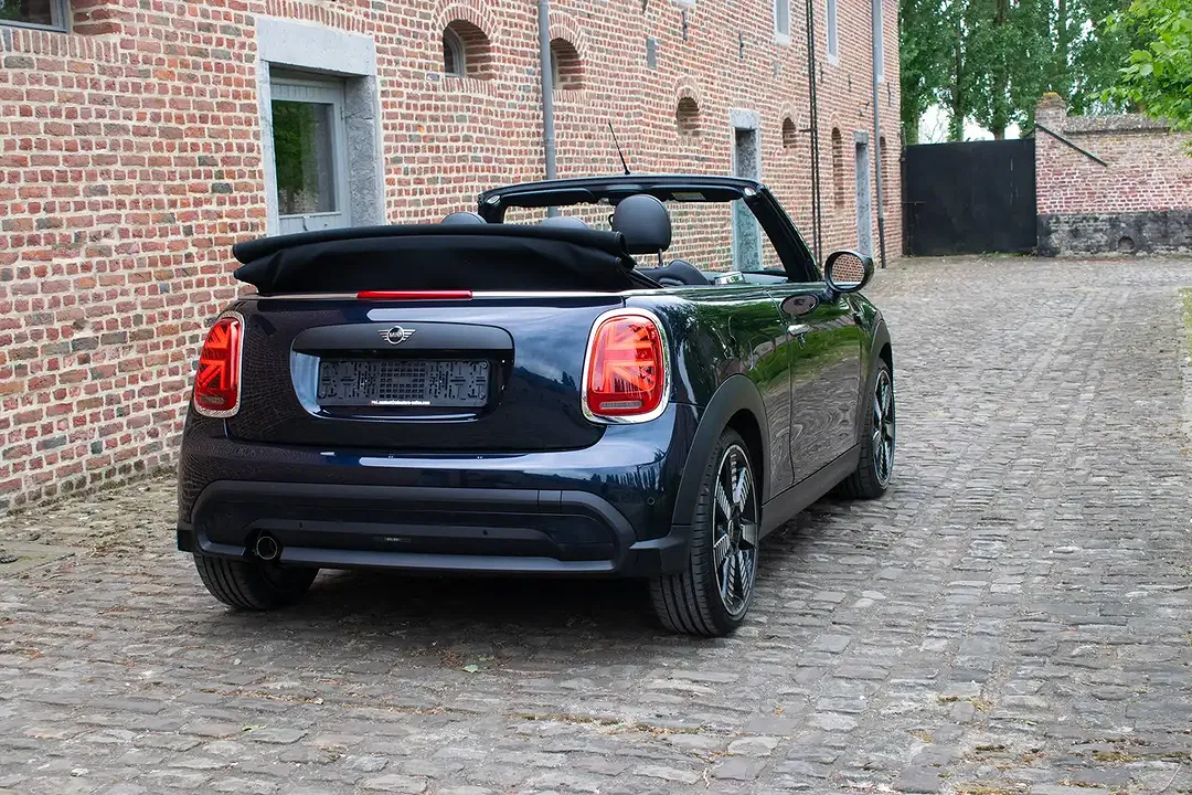 MINI One Cabrio - Thumbnail 8
