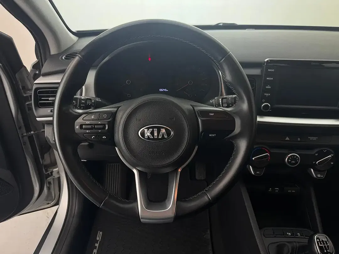Kia Stonic - Thumbnail 11