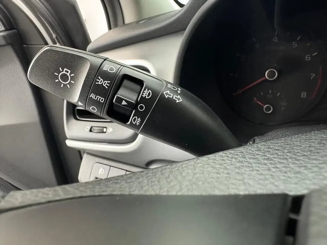 Kia Stonic - Thumbnail 15