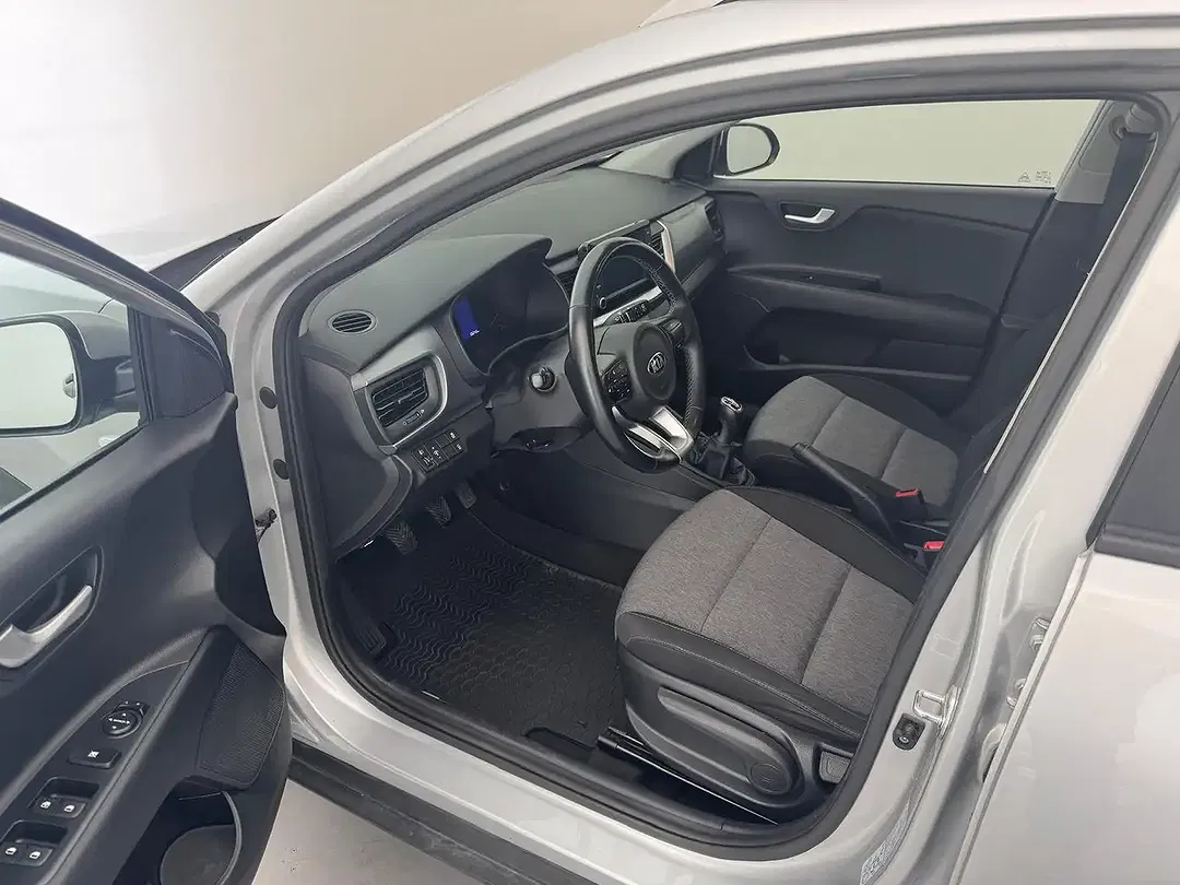 Kia Stonic - Thumbnail 9