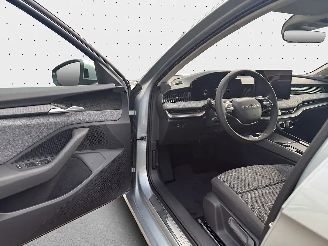 Skoda Superb - Thumbnail 15