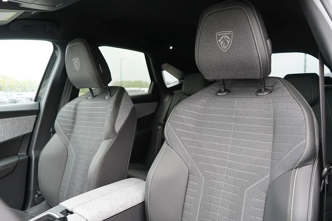 Peugeot 3008 - Thumbnail 9