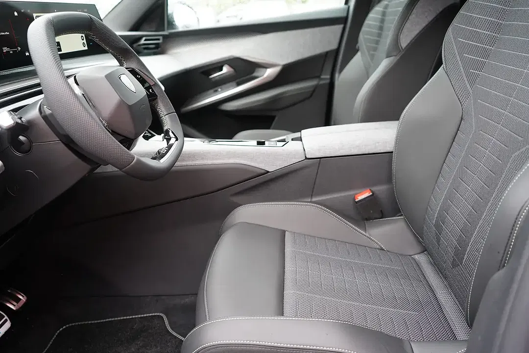 Peugeot 3008 - Thumbnail 10