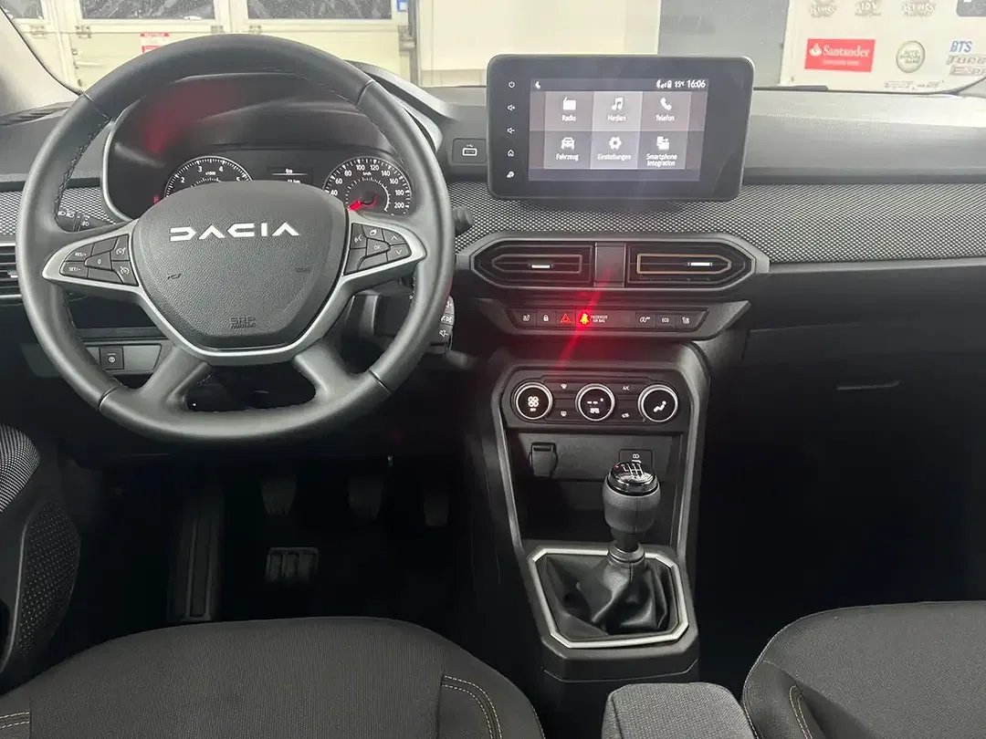 Dacia Sandero - Thumbnail 30