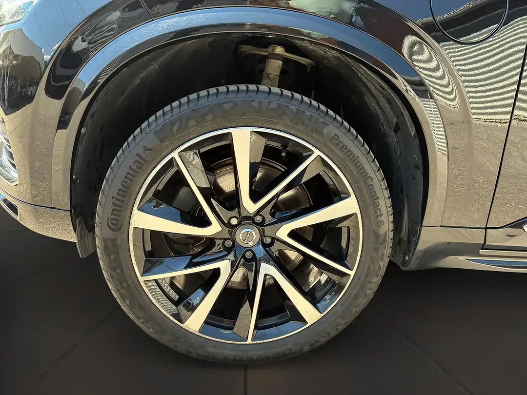 Volvo XC90 - Thumbnail 9