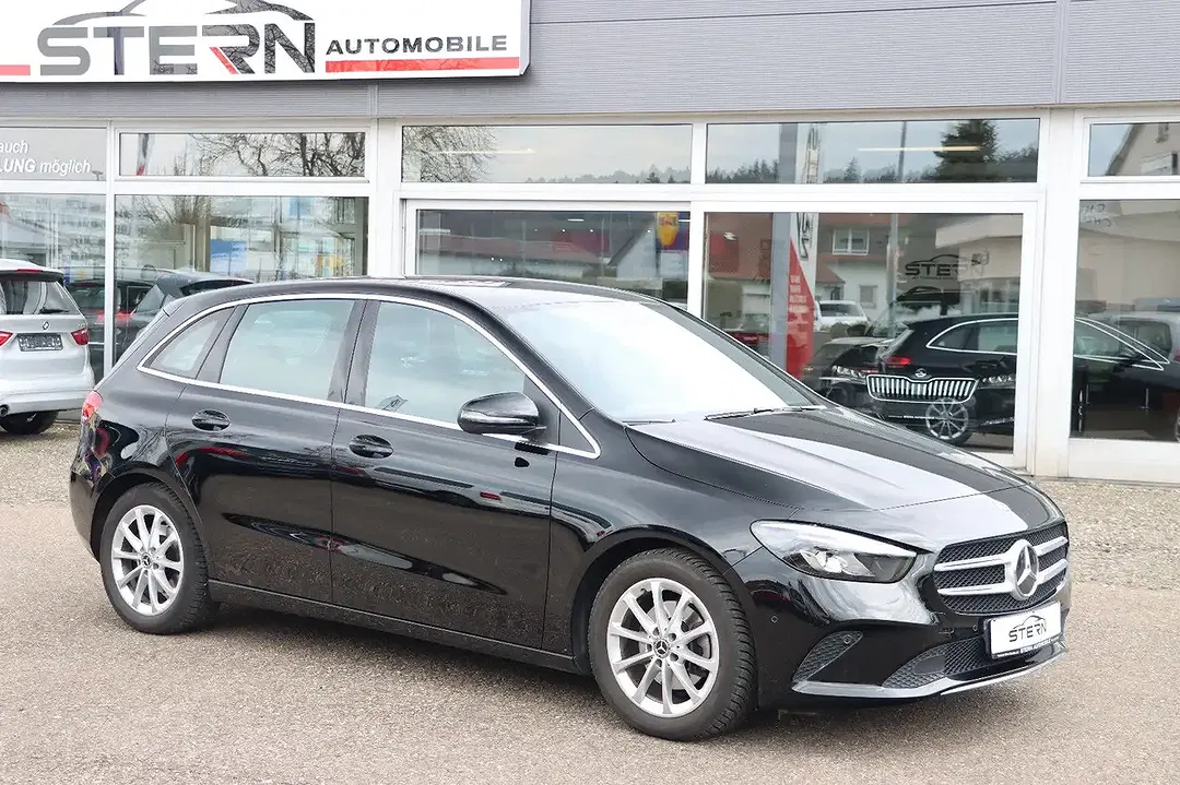 Mercedes-Benz B 200