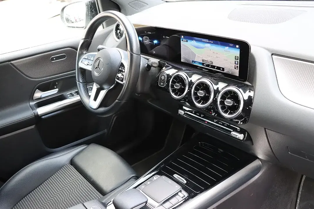 Mercedes-Benz B 200 - Thumbnail 10