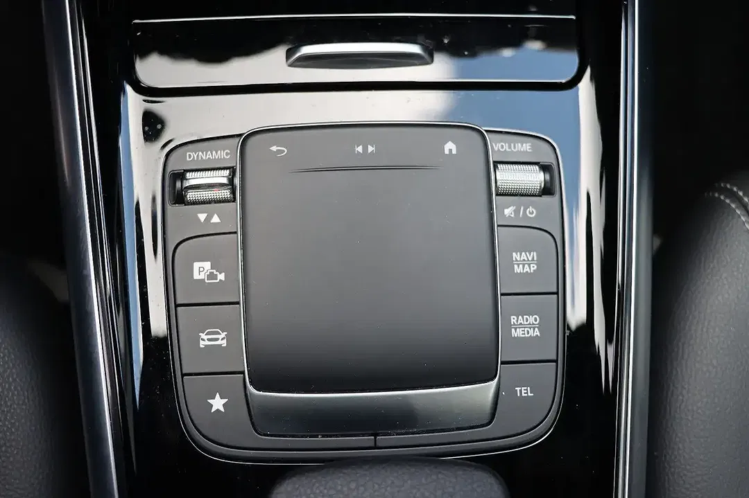 Mercedes-Benz B 200 - Thumbnail 13