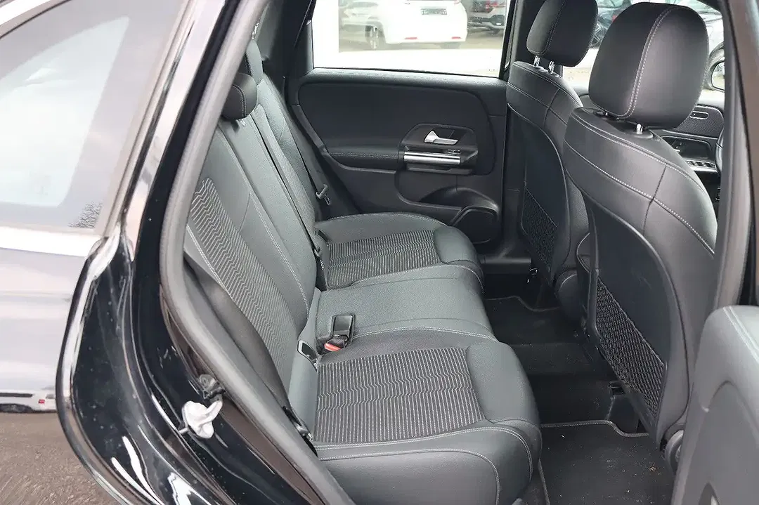 Mercedes-Benz B 200 - Thumbnail 15