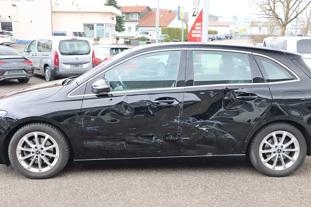 Mercedes-Benz B 200 - Thumbnail 8