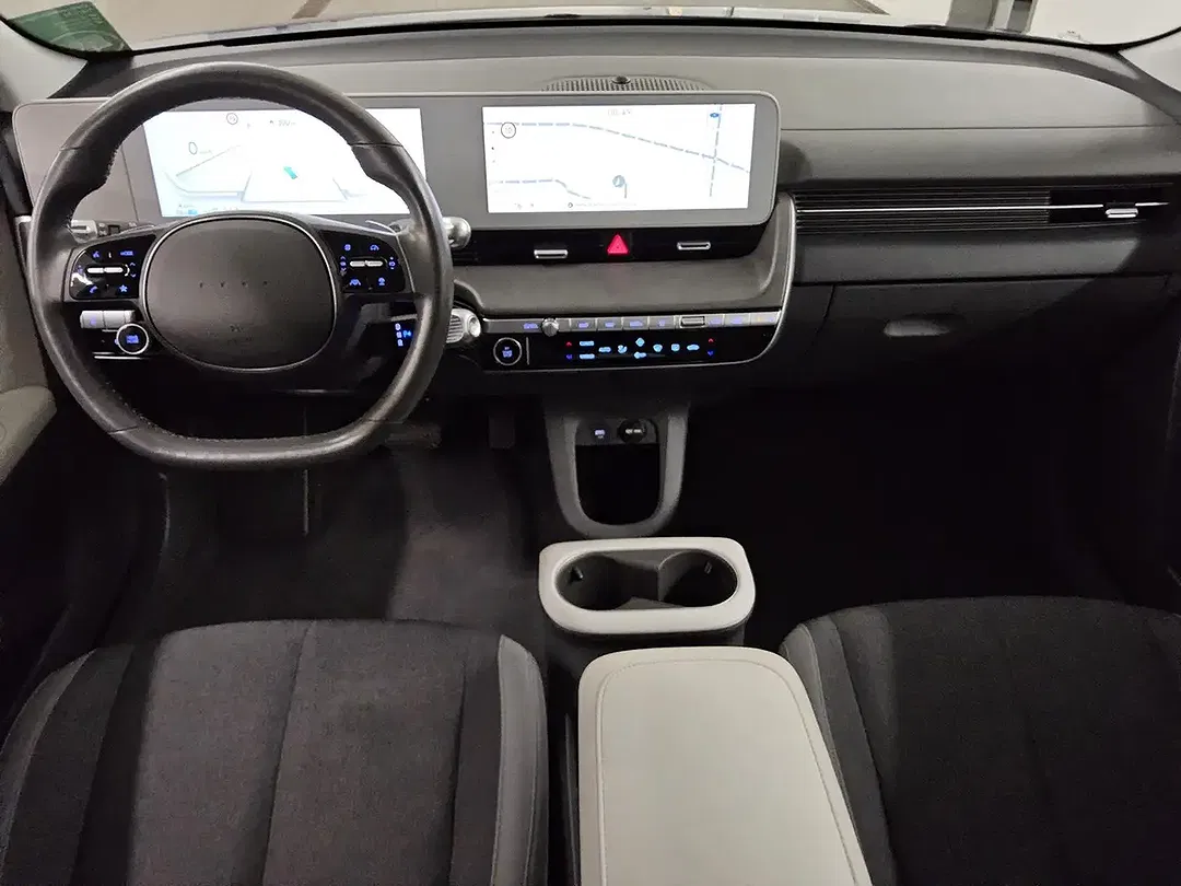 Hyundai IONIQ 5 - Thumbnail 4