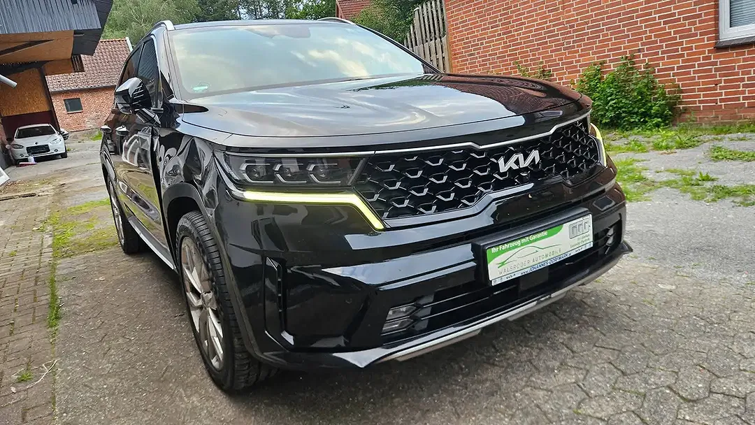 Kia Sorento - Thumbnail 3