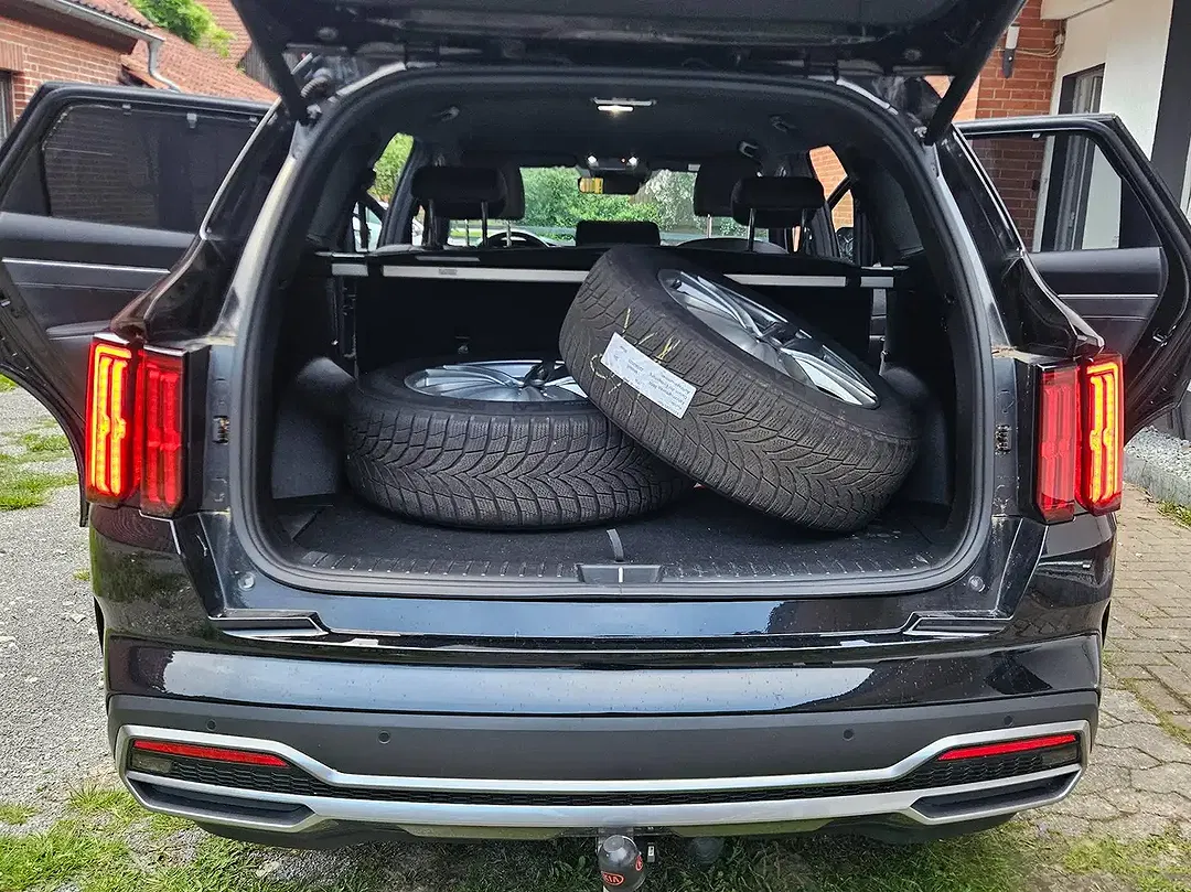 Kia Sorento - Thumbnail 7