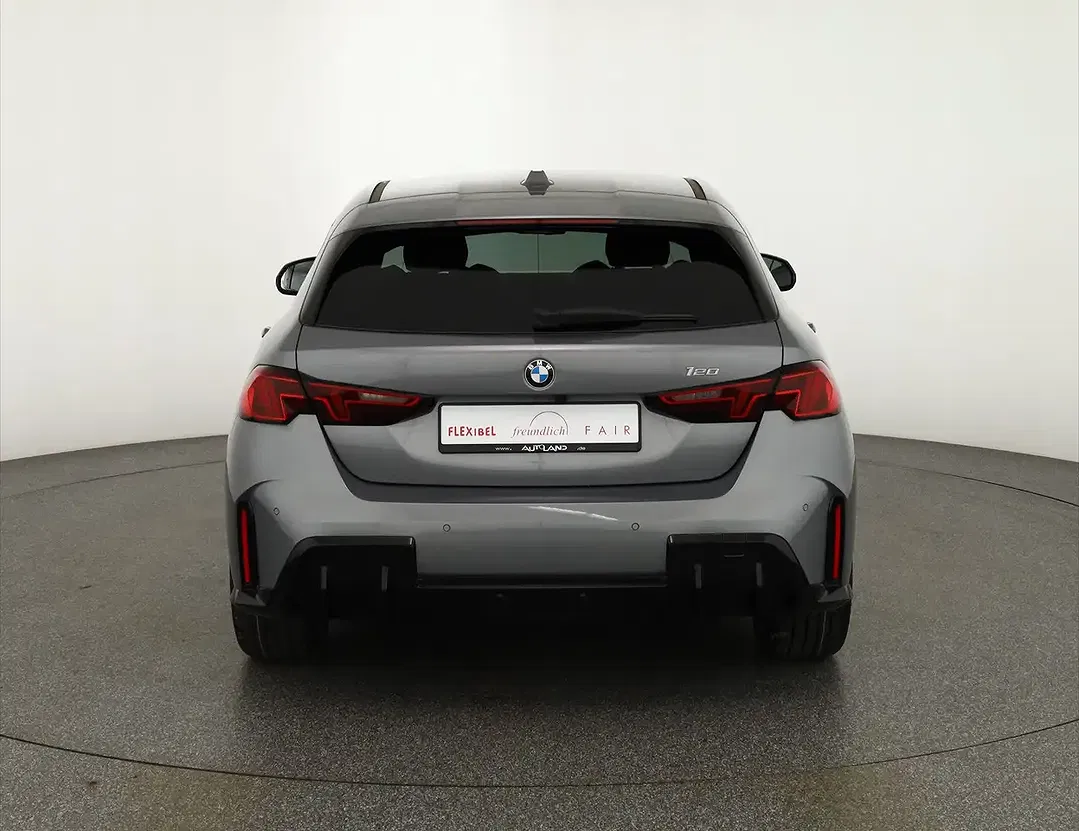 BMW 120 - Thumbnail 3