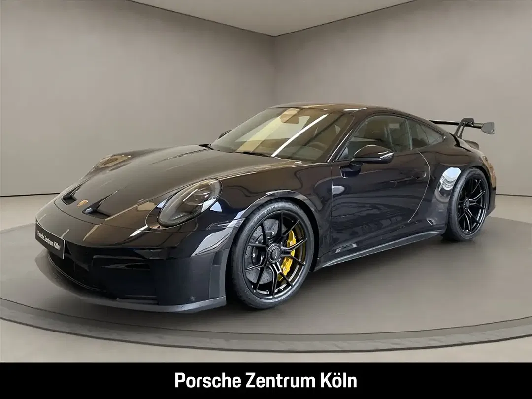Porsche 992 - Thumbnail 1