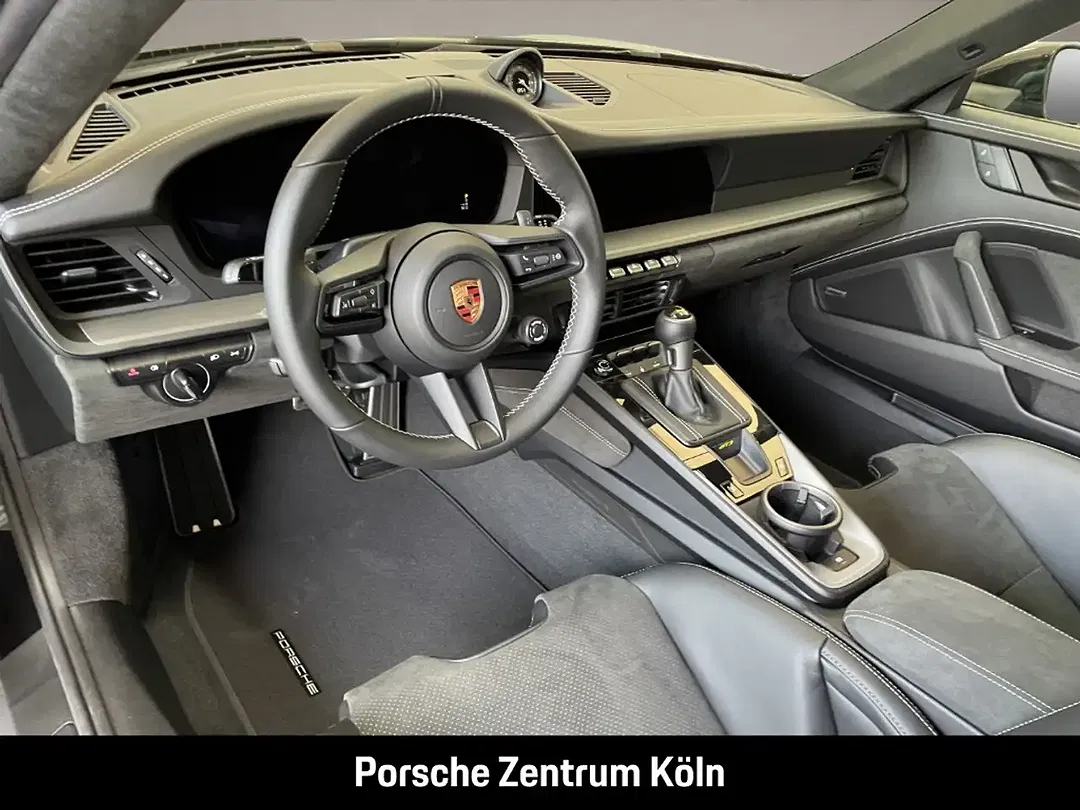 Porsche 992 - Thumbnail 14