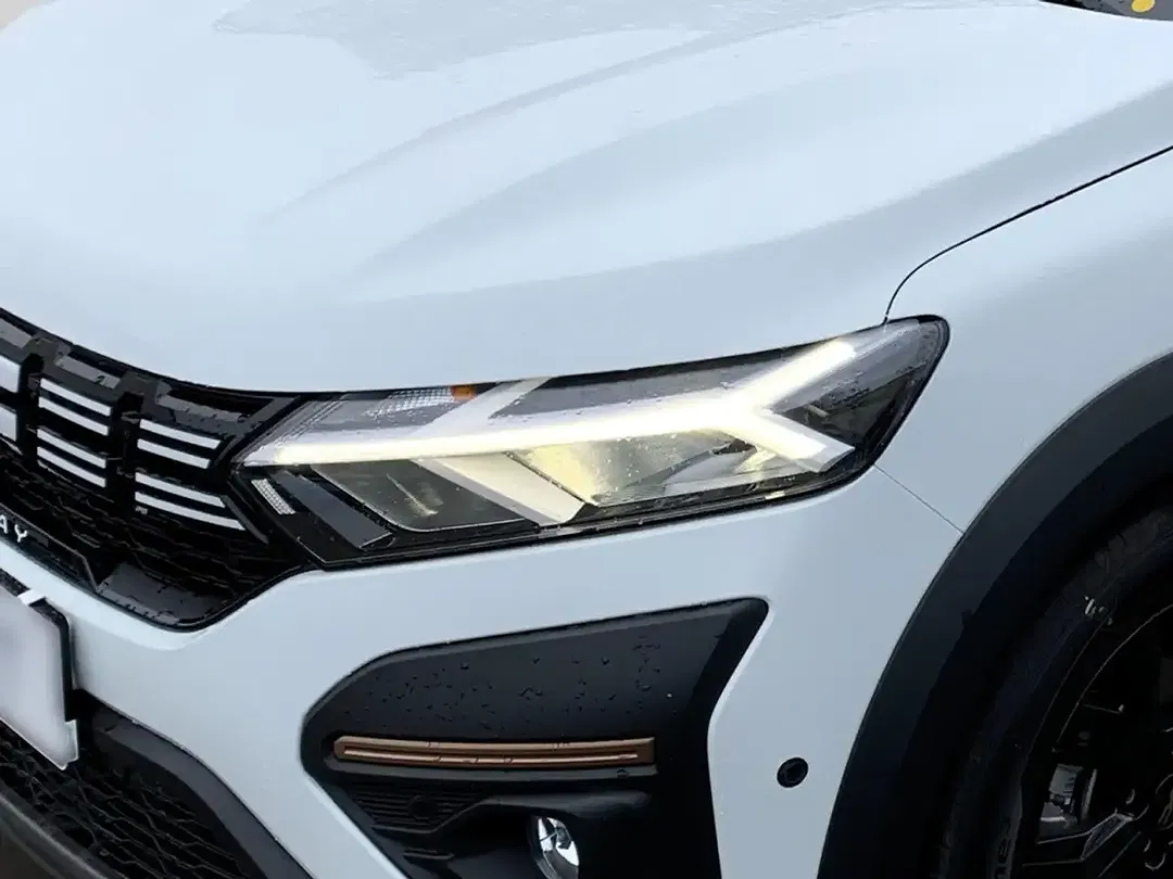 Dacia Sandero - Thumbnail 5