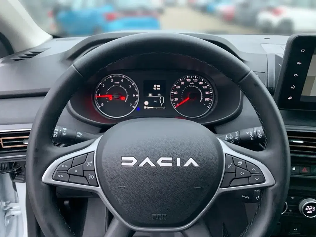 Dacia Sandero - Thumbnail 8