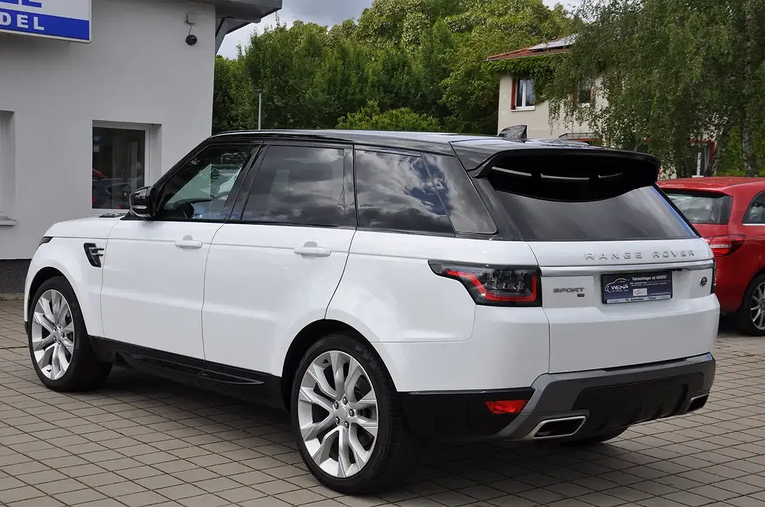 Land Rover Range Rover Sport - Thumbnail 4