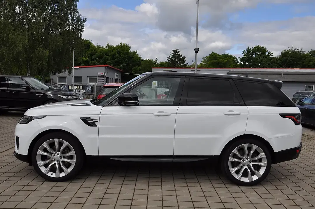 Land Rover Range Rover Sport - Thumbnail 7