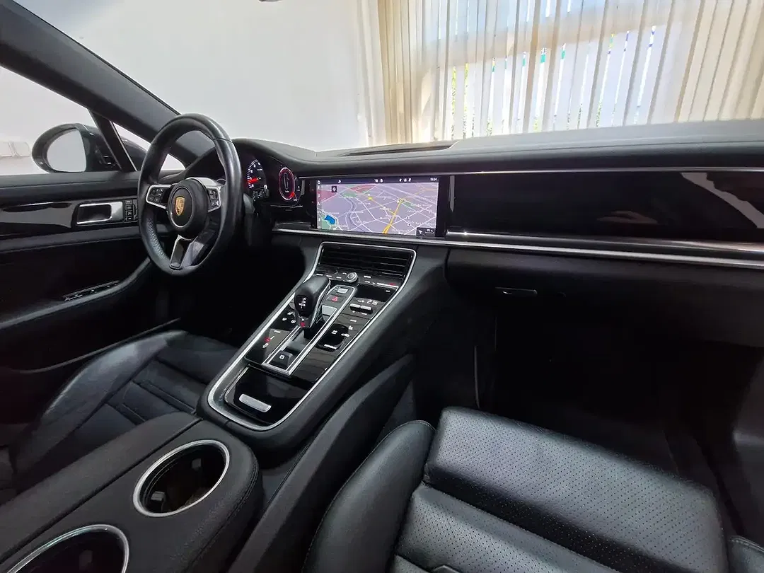 Porsche Panamera - Thumbnail 13