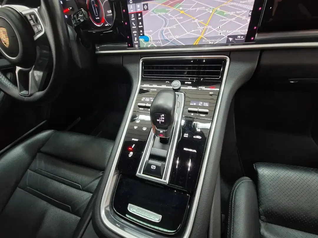 Porsche Panamera - Thumbnail 14