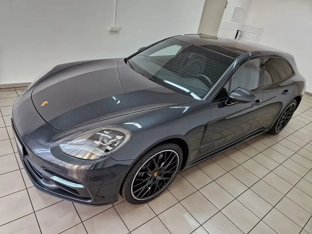 Porsche Panamera - Thumbnail 5