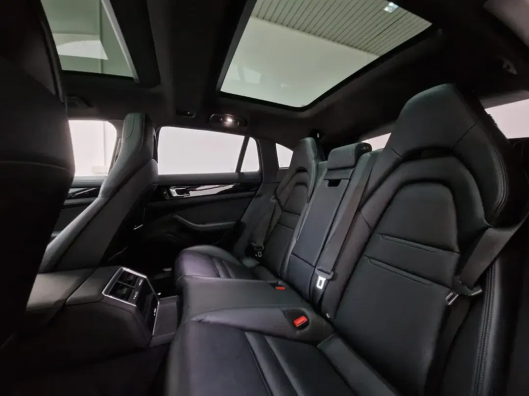 Porsche Panamera - Thumbnail 9