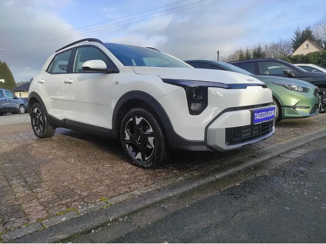 Kia Stonic - Thumbnail 1