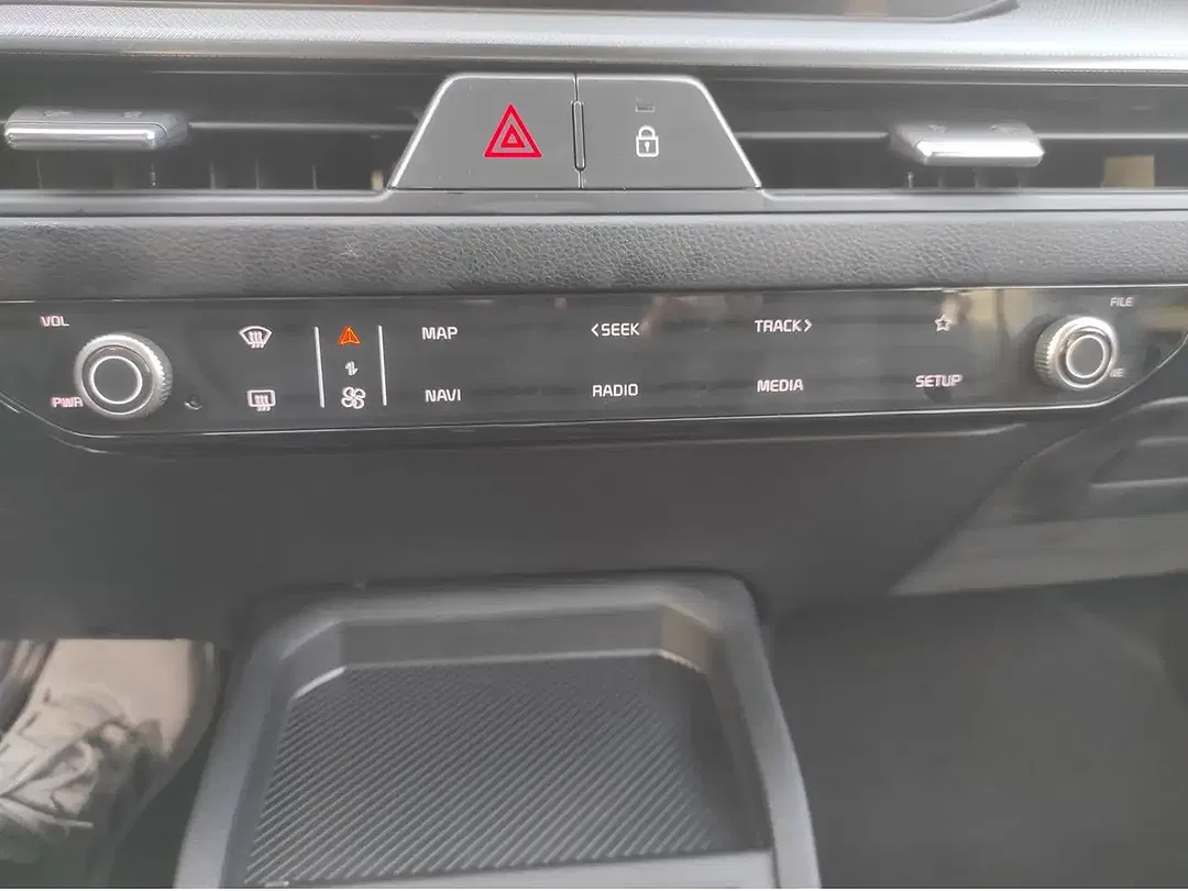 Kia Stonic - Thumbnail 12
