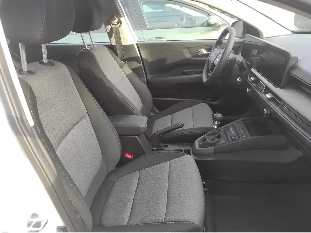 Kia Stonic - Thumbnail 6