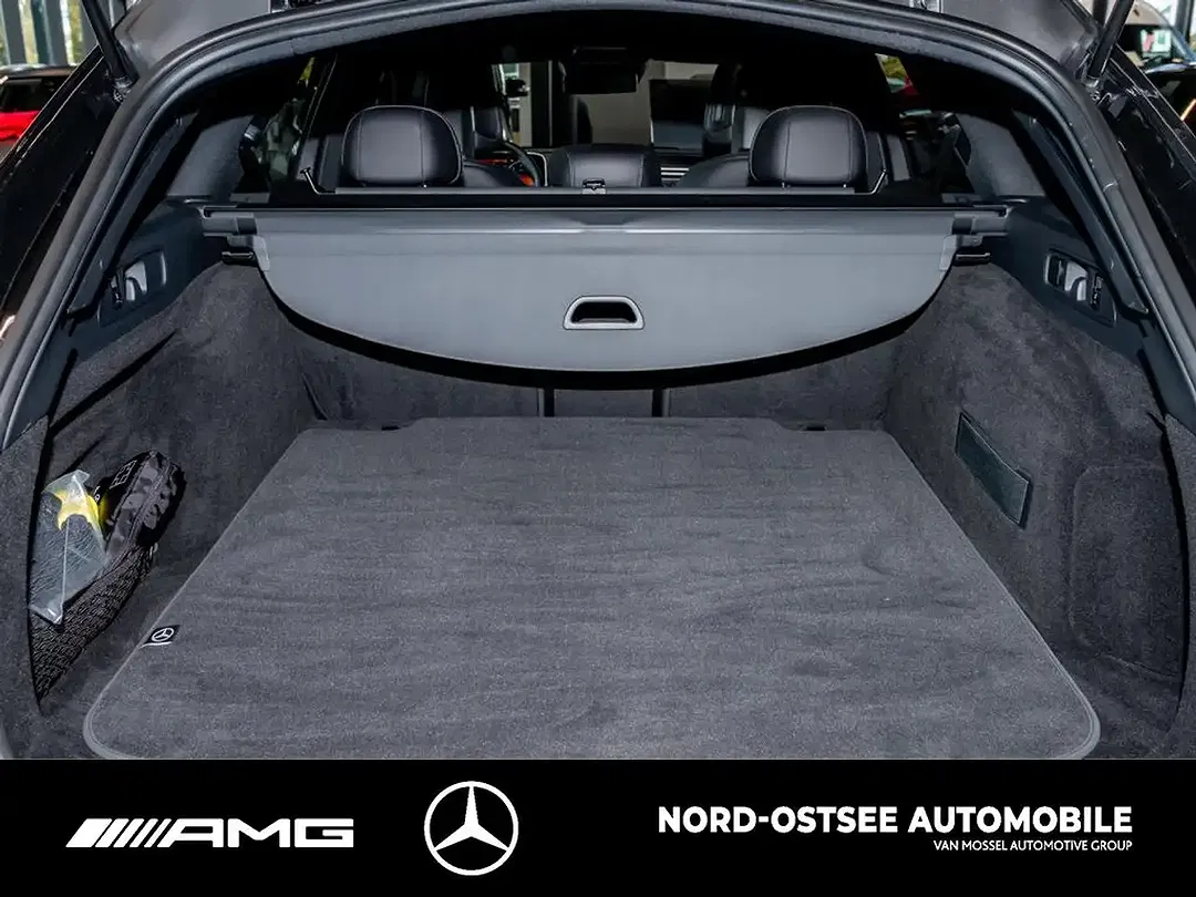 Mercedes-Benz E 220 - Thumbnail 14