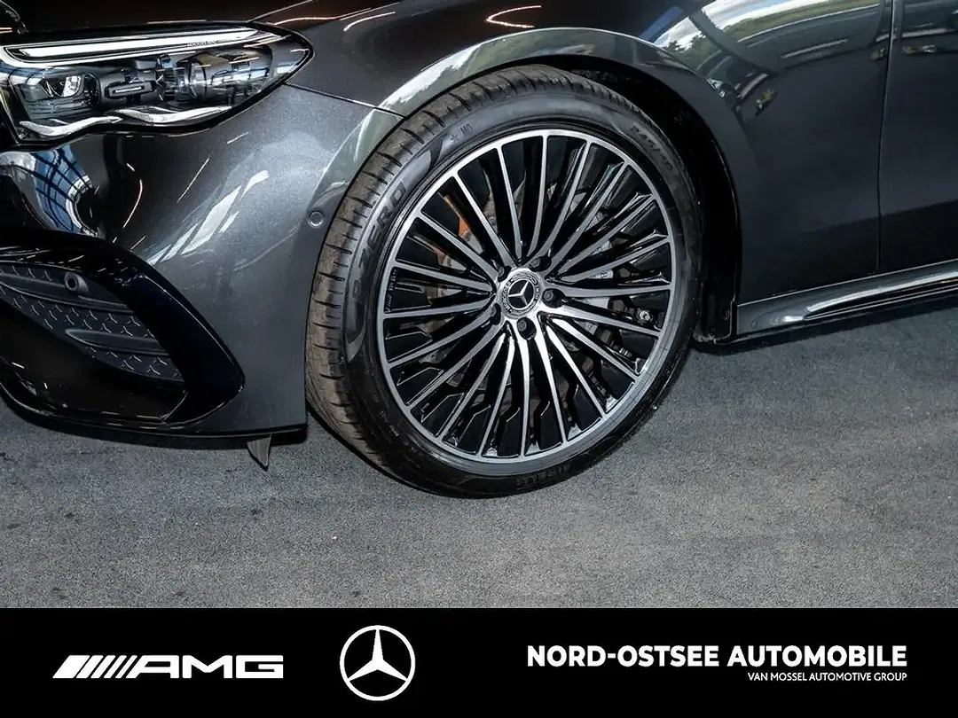 Mercedes-Benz E 220 - Thumbnail 5