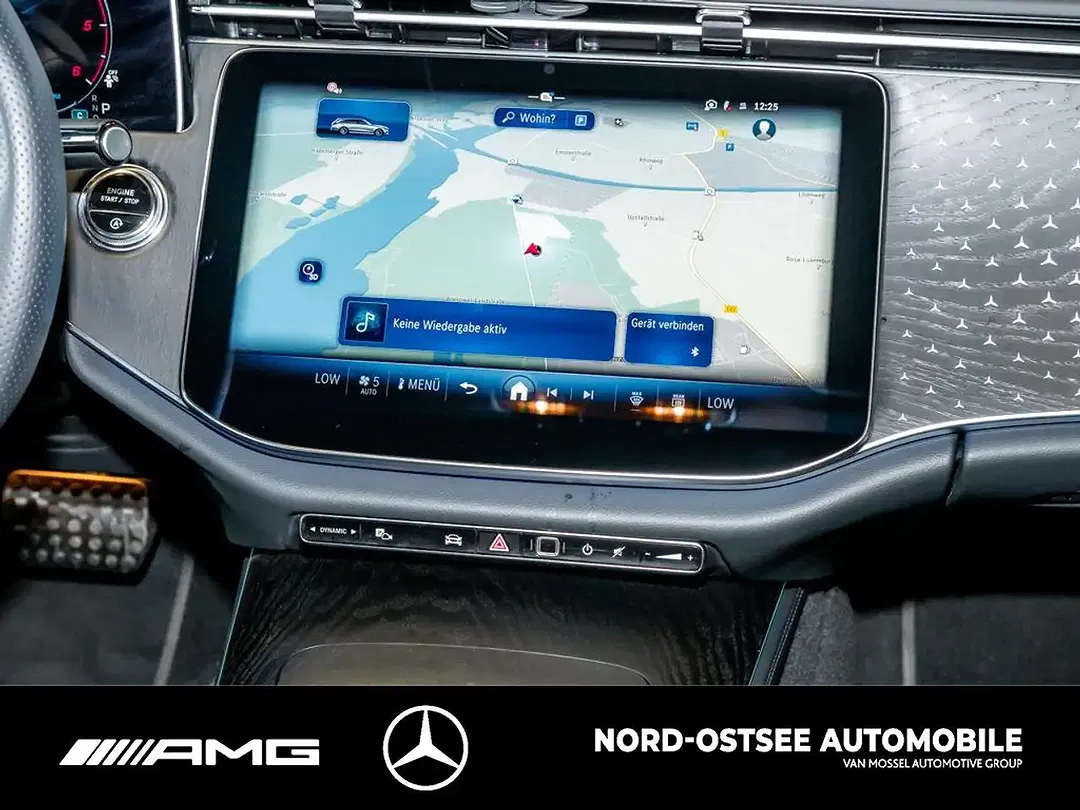Mercedes-Benz E 220 - Thumbnail 9