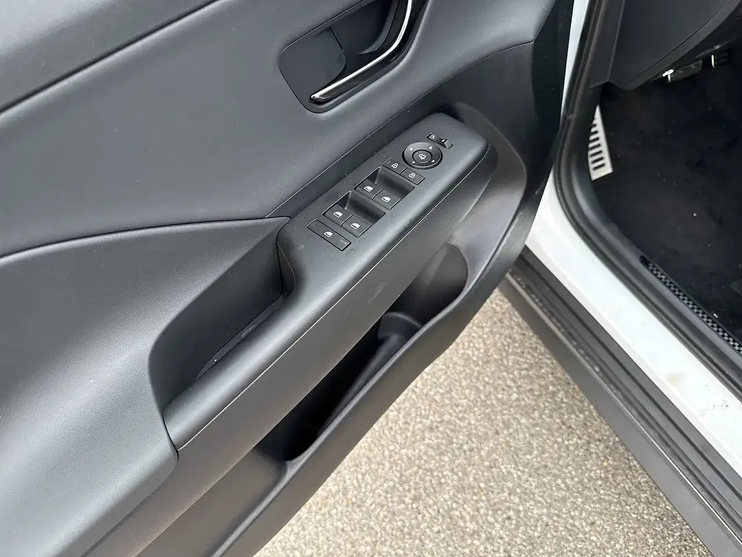 Hyundai KONA - Thumbnail 13