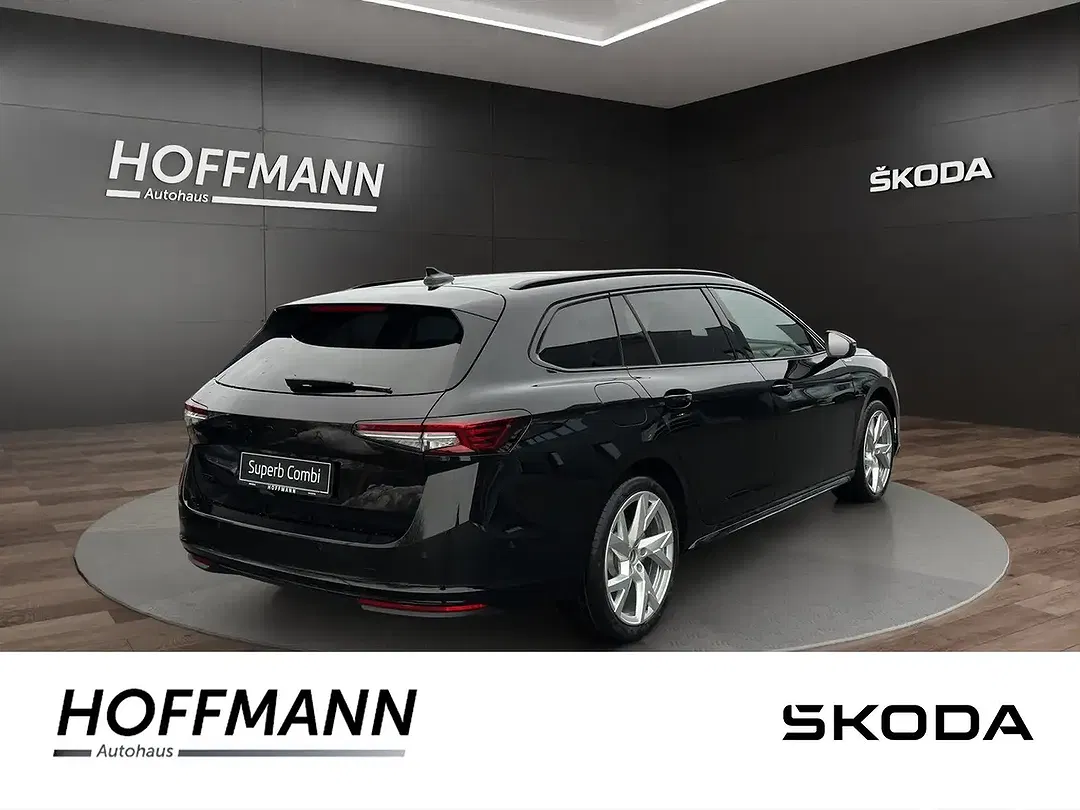 Skoda Superb - Thumbnail 2