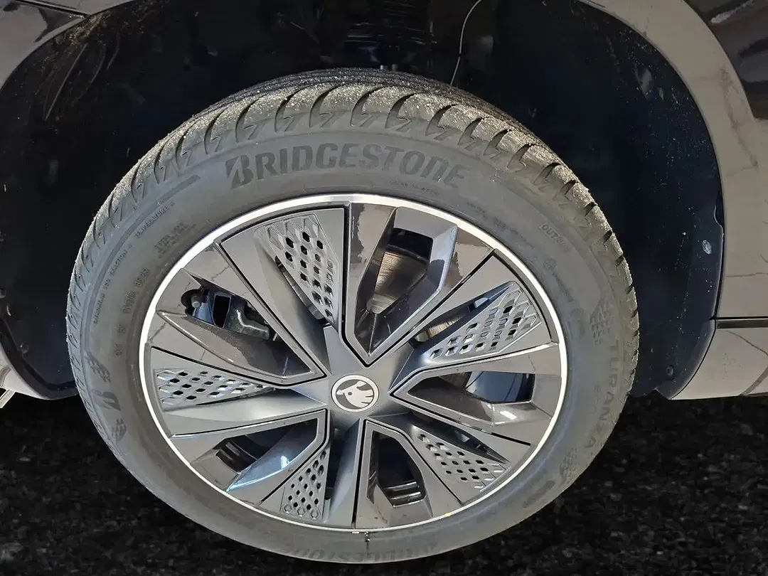 Skoda Karoq - Thumbnail 13