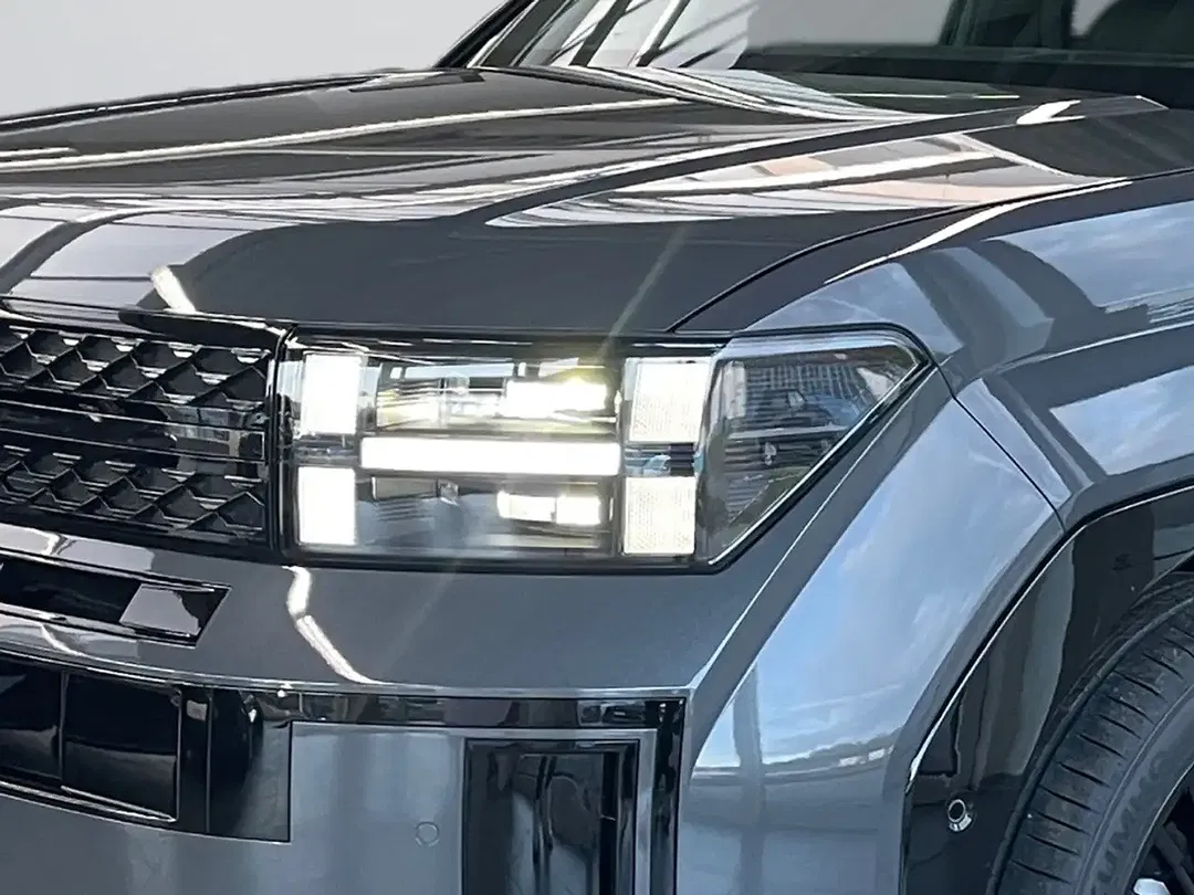 Hyundai SANTA FE - Thumbnail 6