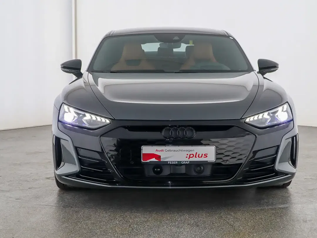 Audi RS e-tron GT - Thumbnail 11