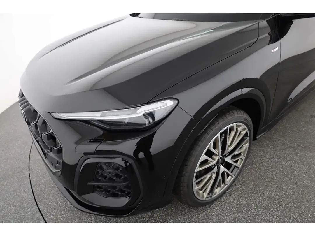 Audi Q5 - Thumbnail 6