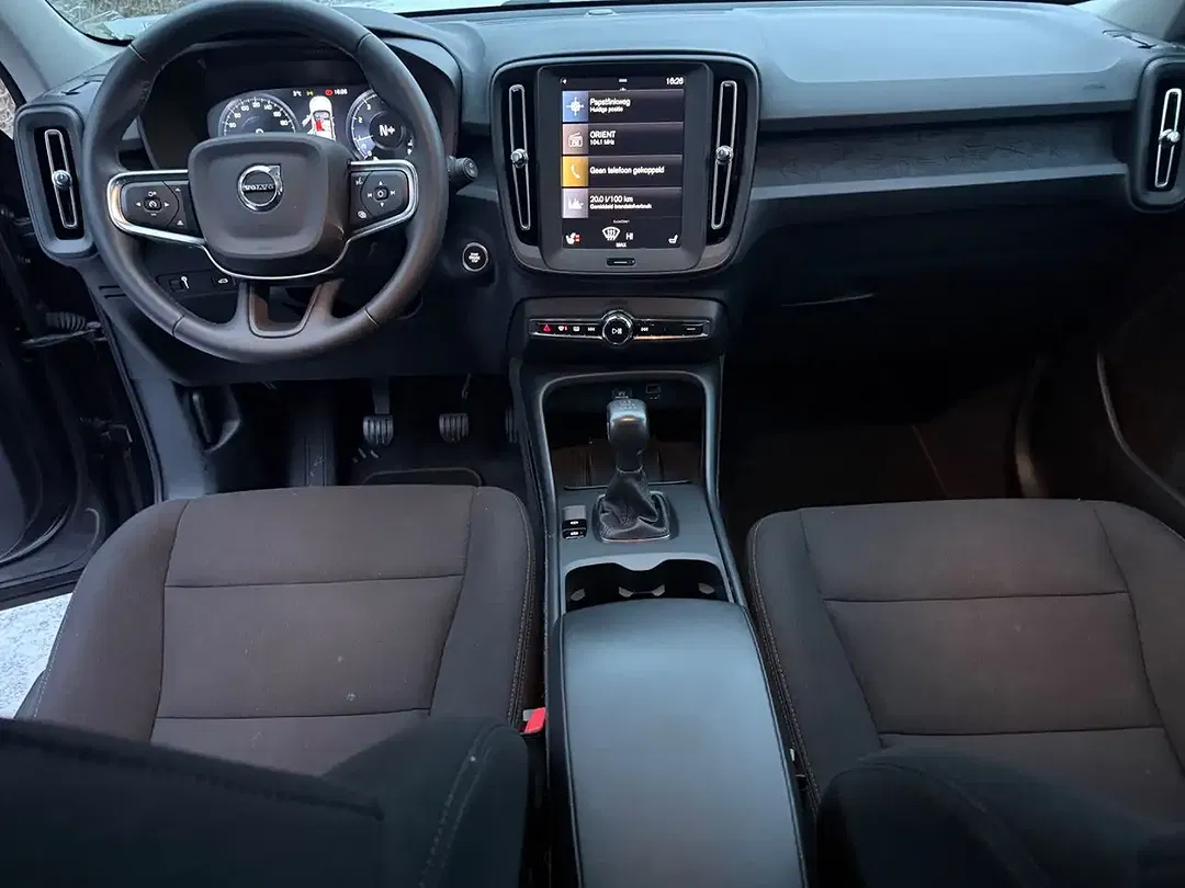 Volvo XC40 - Thumbnail 13