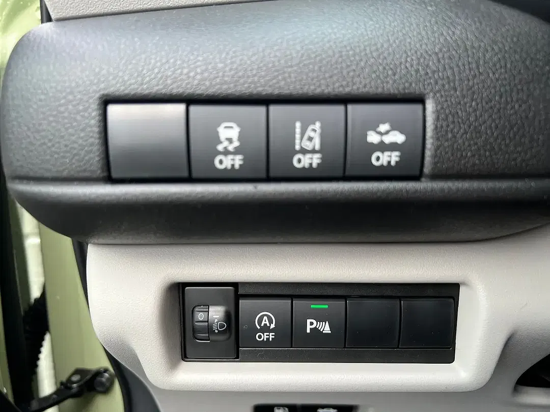 Suzuki Swift - Thumbnail 7