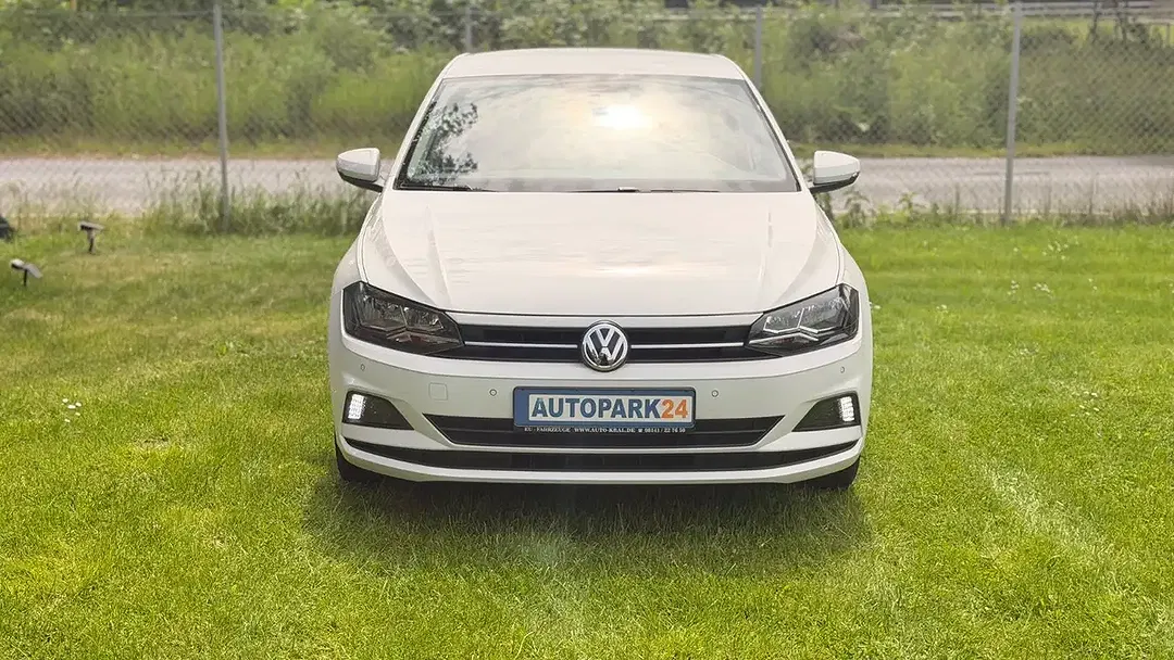 Volkswagen Polo - Thumbnail 3
