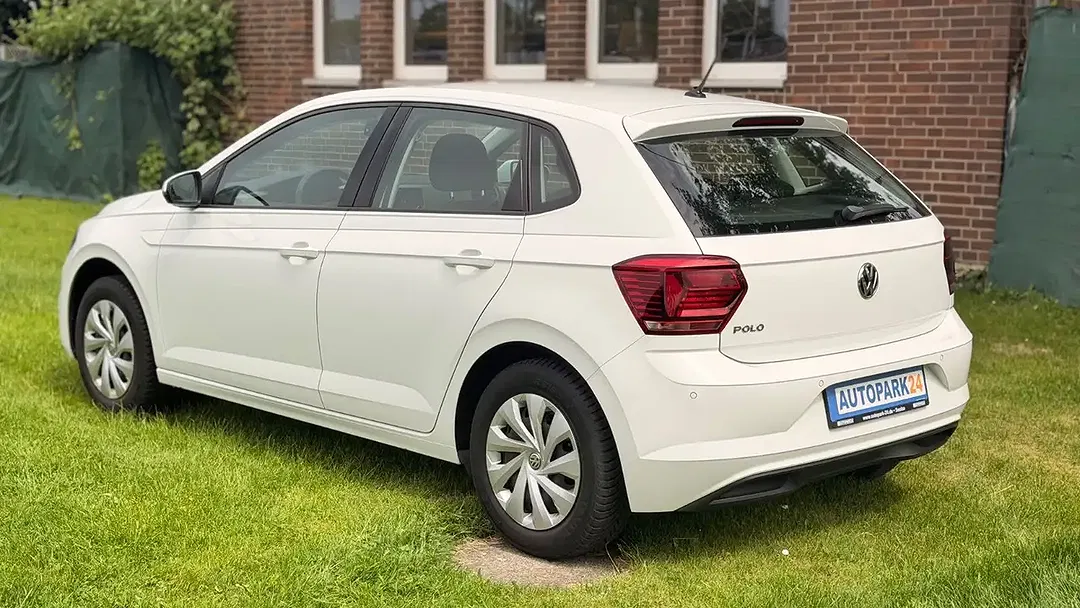 Volkswagen Polo - Thumbnail 5