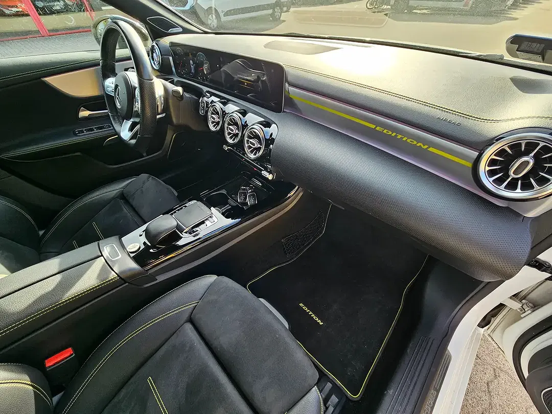 Mercedes-Benz A 250 - Thumbnail 10