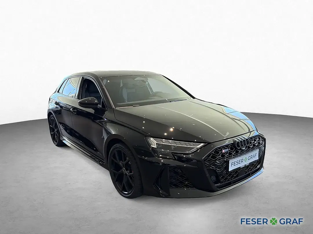 Audi RS3 - Thumbnail 4