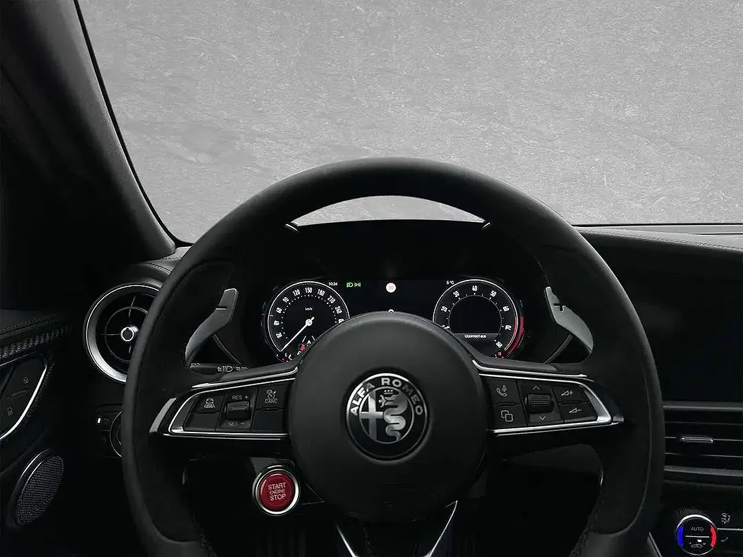 Alfa Romeo Giulia - Thumbnail 11